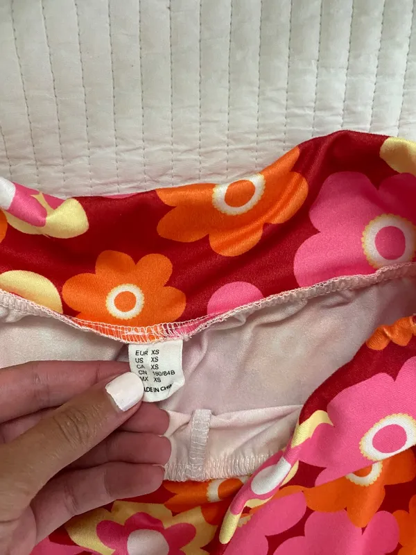 Orange and pink floral flare yoga pants - Image 4