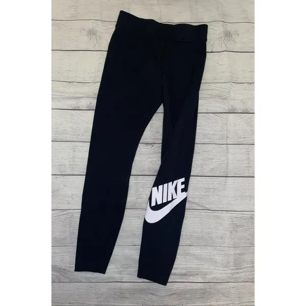 Nike Sportswear Classics High-Waisted Graphic Leggings - Image 2
