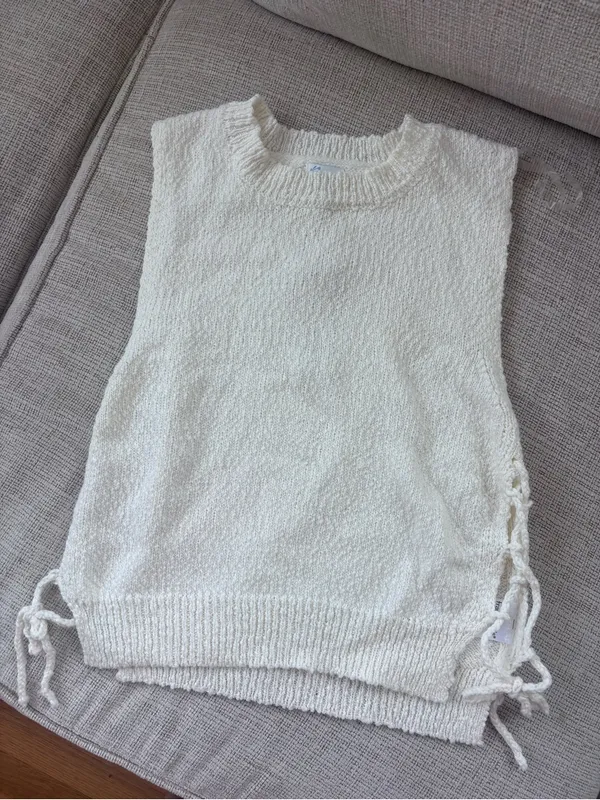 NEW with TAGS Blue Rain x Francesca’s Knit Sleeveless Side-Tie Top - Image 6