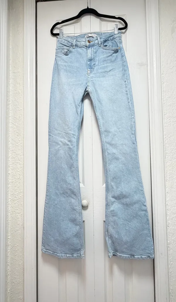 Zara High Waisted Flare Jeans Light Wash Size 6 EUR 38 - Image 10