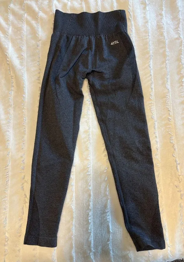 AYBL Seamless Leggings - Image 3