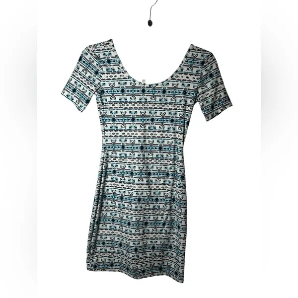 Mudd XS Tribal Print Short Sleeve Mini‎ Dress Boho Festival Style - Image 2