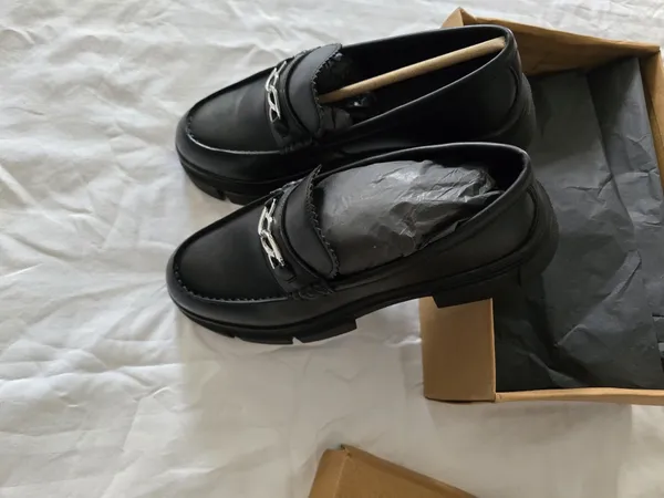 Men’s Black Leather Chain Loafer Size 9.5 - Image 4