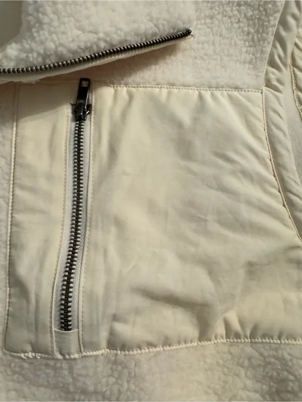 Natural Reflections Cream Sherpa Fleece Vest - Image 4