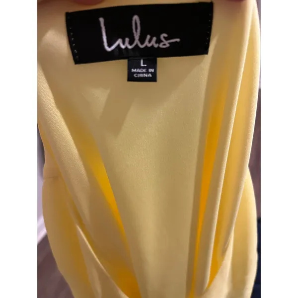 Lulus Yellow V-Neck Shift Dress Size L - Image 4