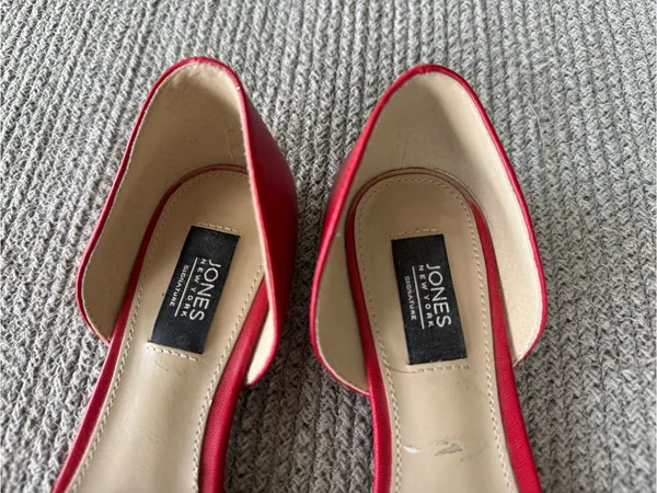 Jones New York Red Perforated Leather Pointed Toe Flats Size 6 - Image 6