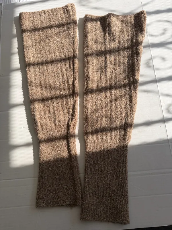 Danielle Guizio leg warmer - Image 4