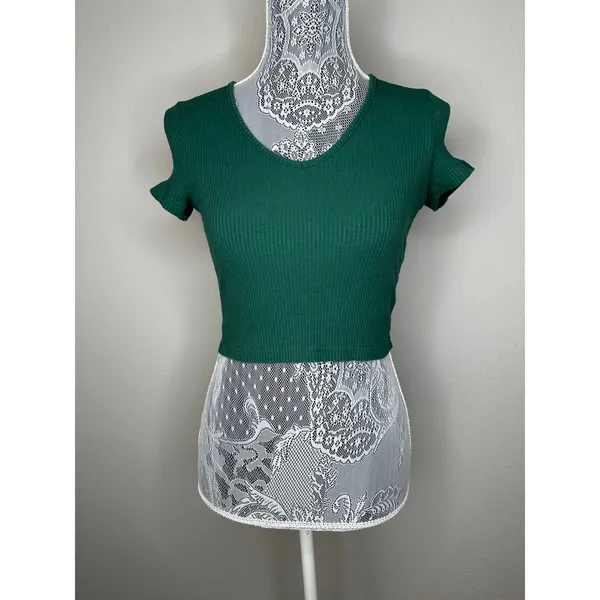 Green Ribbed Short Sleeve V Neck Crop T-Shirt Top Size Small - Image 4