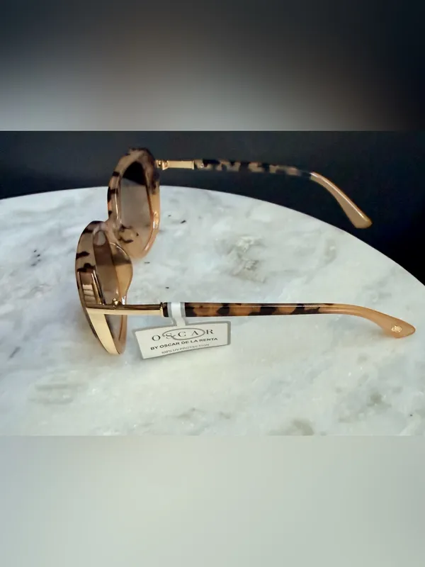NWT Oscar de la Renta Oversized Tortoise Shell Square Sunglasses OSS1351CE - Image 4