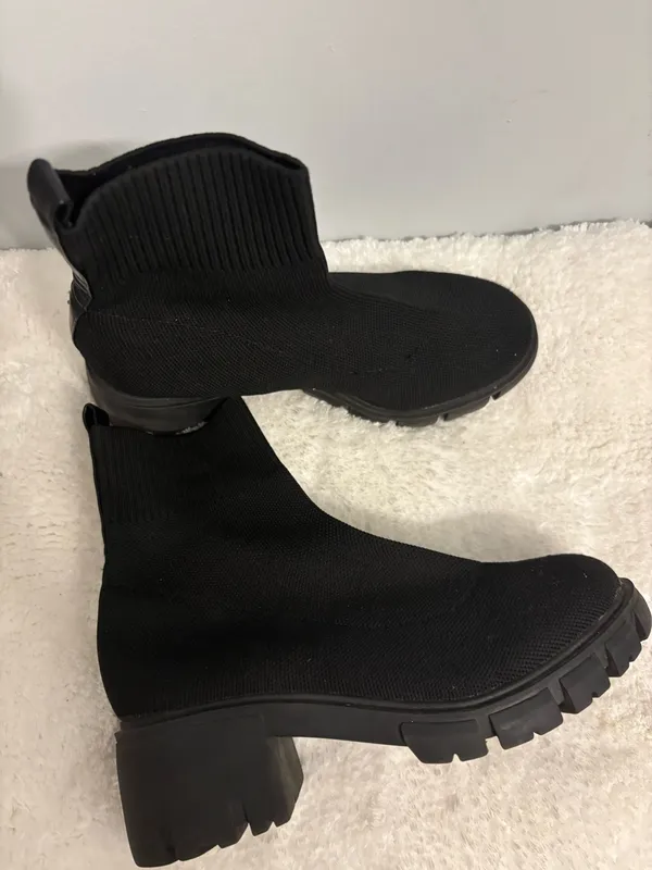 Black street elastic slip on boots thick sole Sz.7.5 Gothic/ western - Image 6