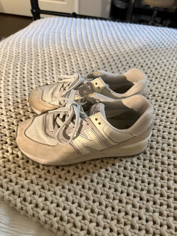 New Balance Shoes Women’s - Image 3