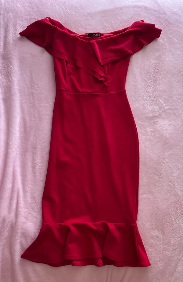 Quiz Off the shoulder red body con midi dress - Image 3