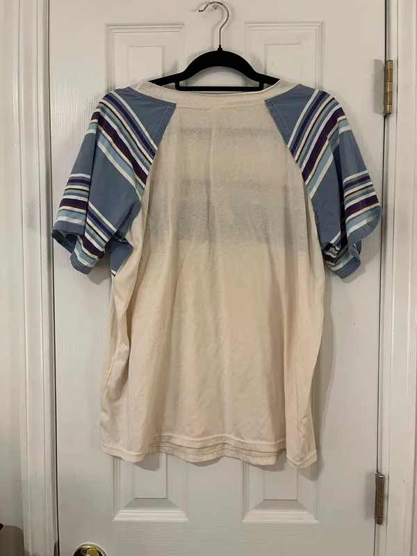 Easel Top Women’s - Image 2