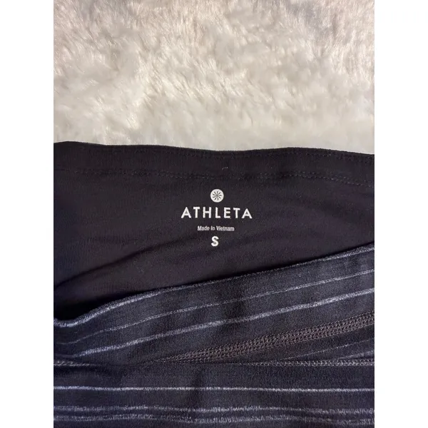 Athleta Relay Striped Skort womens small - Image 3