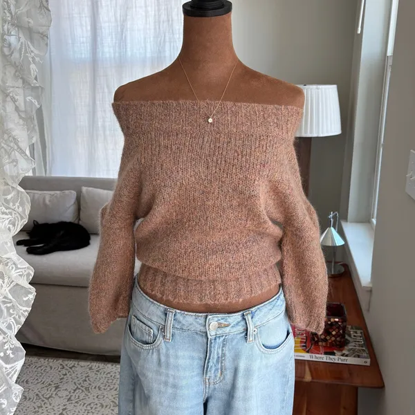 Ann Taylor Loft Taupe Mohair Wool Boat Neck‎ Sweater 3/4 Sleeve Cropped Small - Image 2