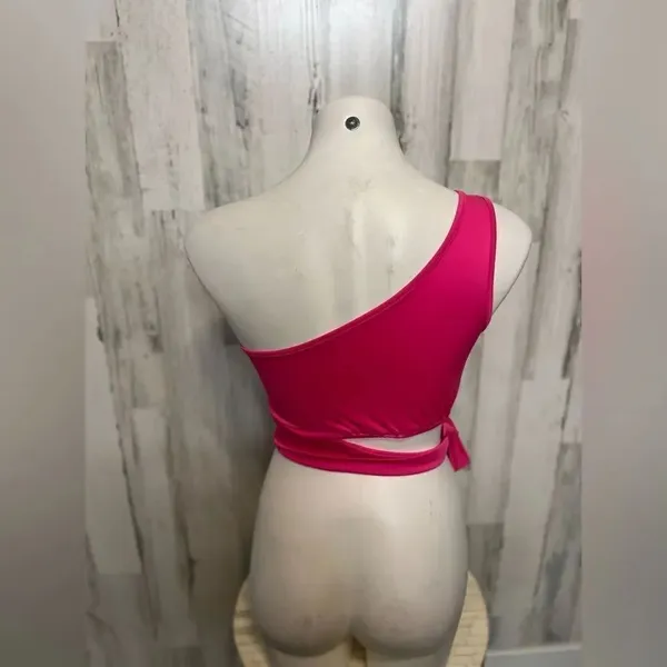 Hot pink crop top - Image 4