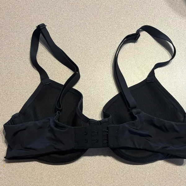 SKIMS Elegant Black Bra - Image 5