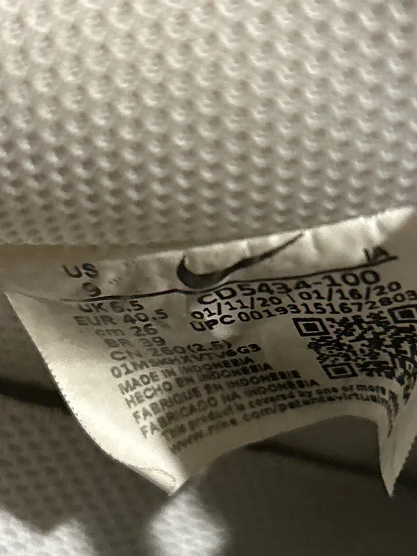 Nike Shoes - Image 7