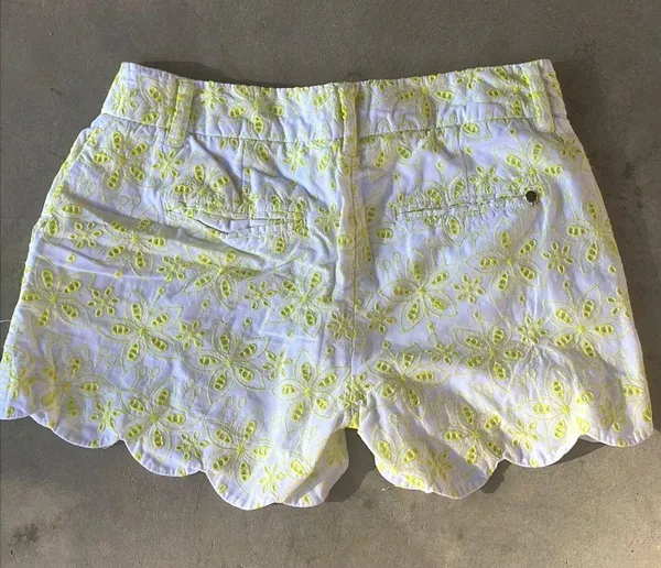 Crown & Ivy Yellow And White Shorts - Image 2