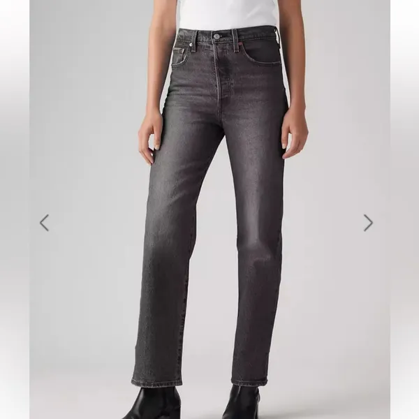 LEVI’S Ribcage Straight Jeans in Washed Black‎ size 24 - Image 9