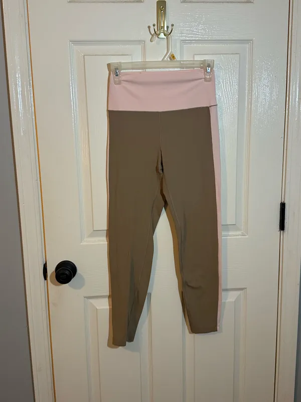 Old Navy Activewear Set - Image 2