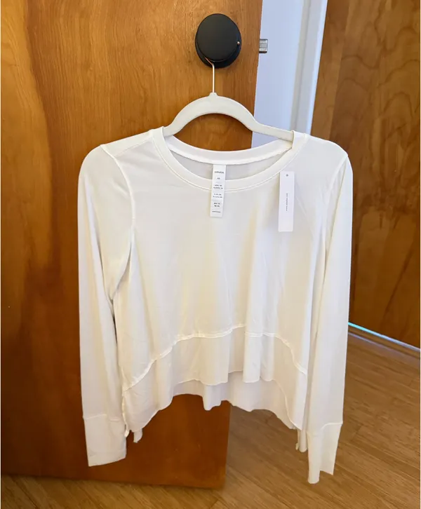 Amazon Top Brand New NWT!!! White Size XS - Image 3