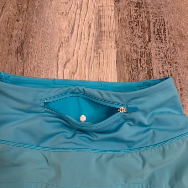 Lululemon blue speed up shorts size 2 - Image 5