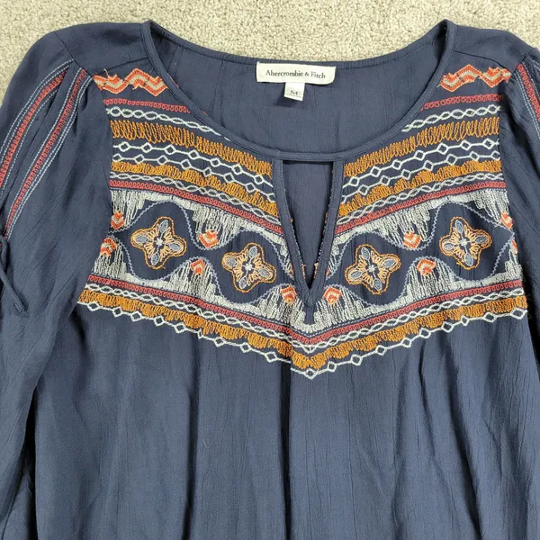 Abercrombie & Fitch Womens Boho Top M Blue Embroidery Tie Flowy Sleeves Keyhole - Image 10