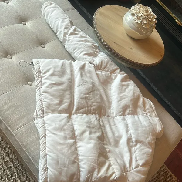 Native Youth White Cropped Puffer Jacket Size Large - Image 10