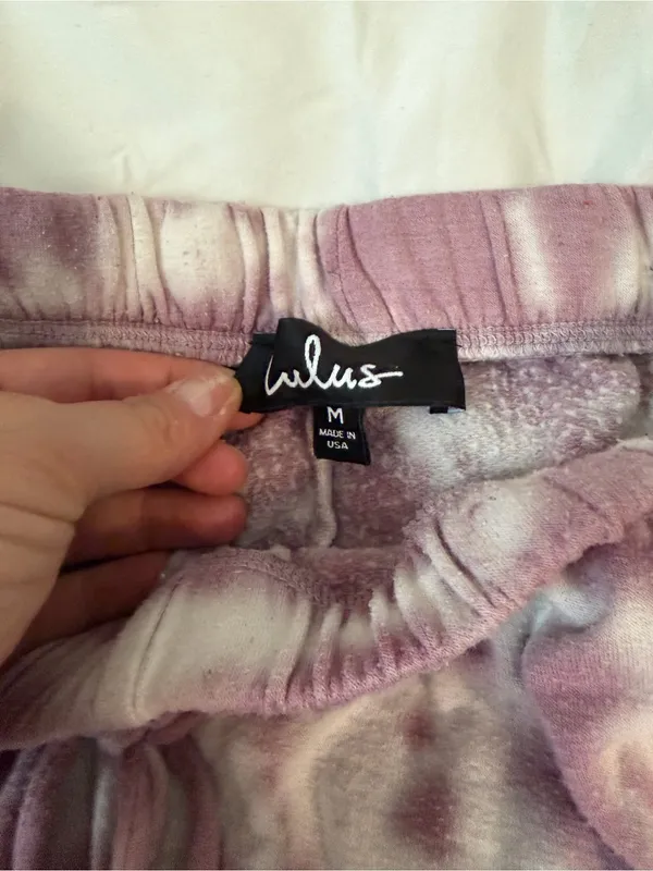 Lulu's Tie-Dye Joggers Set in Mauve and Cream - Image 4