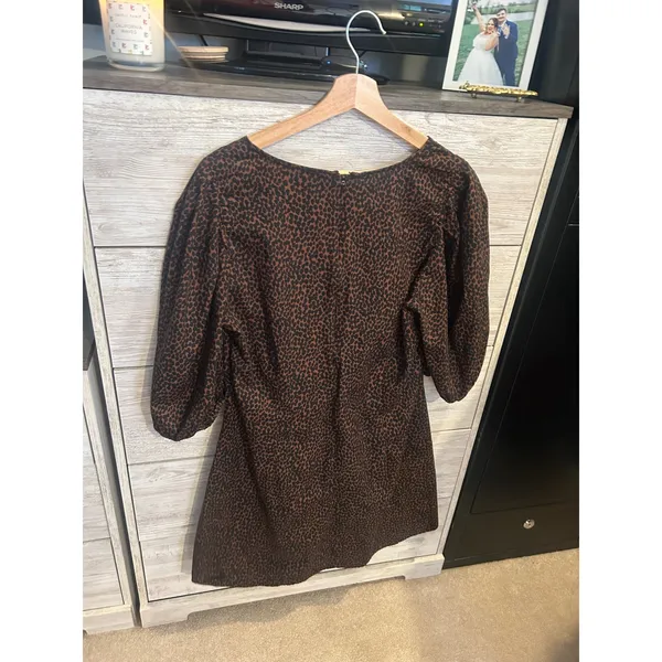 Universal Threads Womens Leopard Puff Sleeve Ruched V-Neck Mini Dress Brown 16 - Image 6