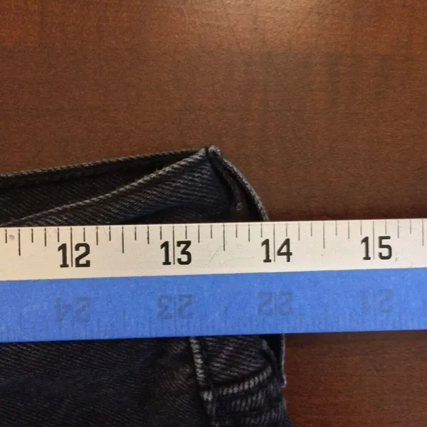 Levi’s 501 raw hem black buttonfly shorts 26 jorts - Image 3