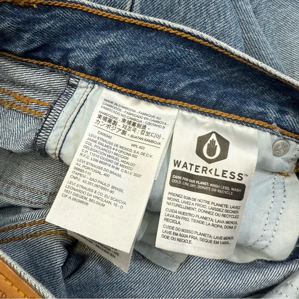 Levi’s Wedgie Straight Jeans Women’s 26 Button Fly Frayed Hem Blue Denim - Image 13