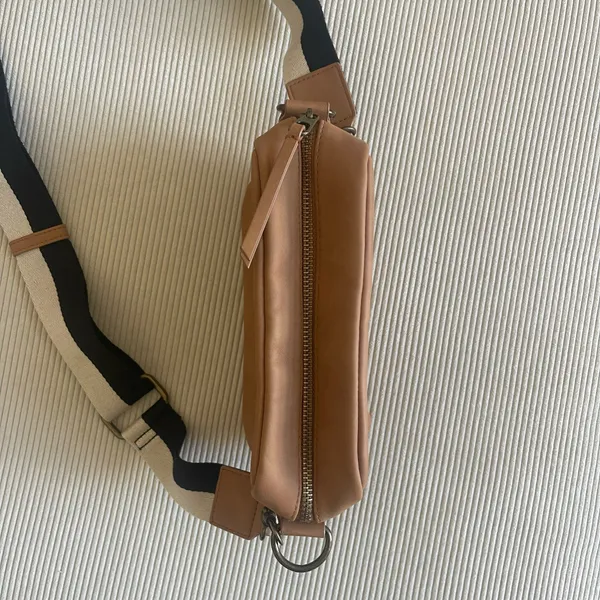 Universal Threads Purse - Image 3