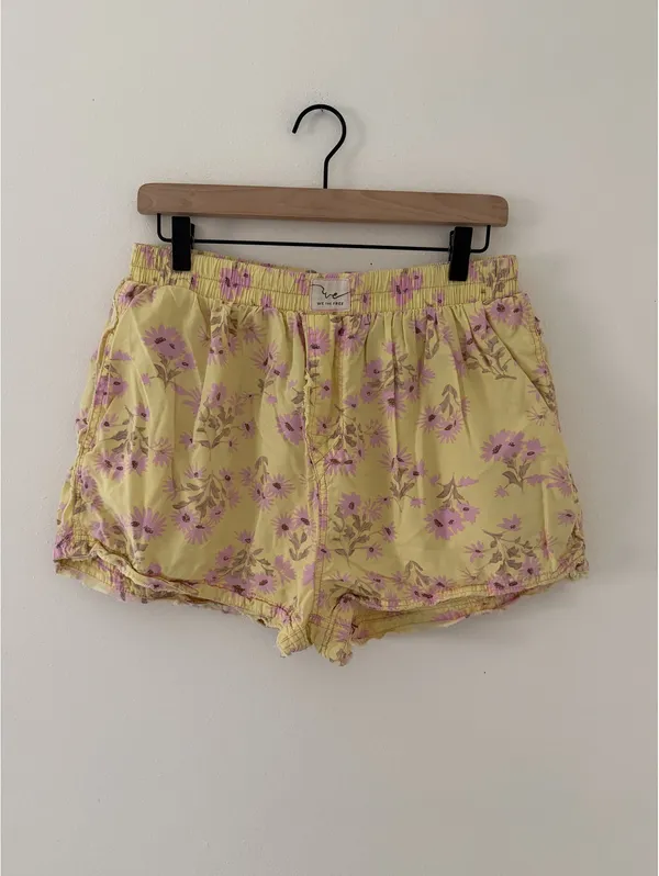 Free People Intimately Vintage Inspired Day to Day Floral Boxer Shorts medium - Image 3