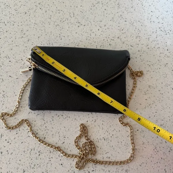 Black faux leather Crossbody Bag with Gold Chain - Image 6