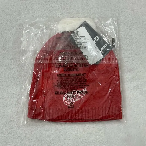 Detroit Red Wings NHL Fanatics Red Authentic Pro Team Locker Room Pom Beanie - Image 8
