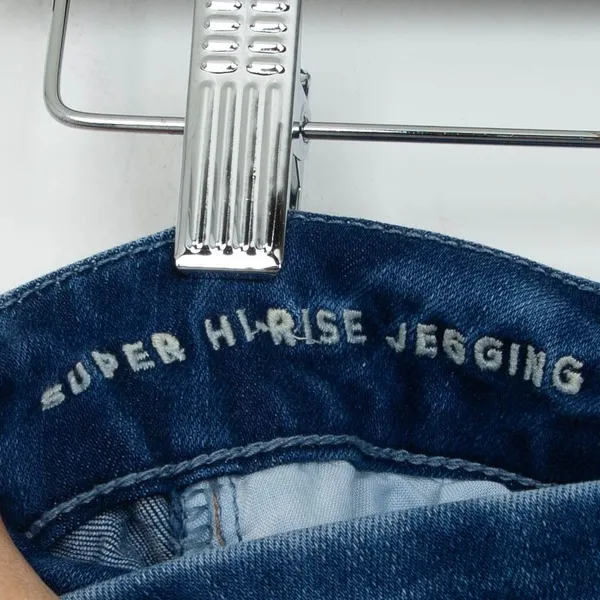 American Eagle Super Hi-Rise Skinny‎ Jeans Womens 2 Blue Distressed Frayed Hem - Image 7