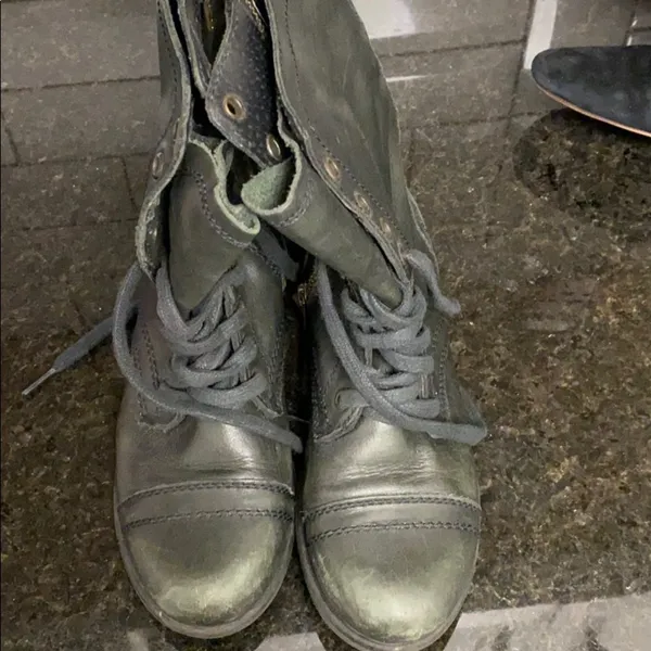 Steve Madden combat boots - Image 2