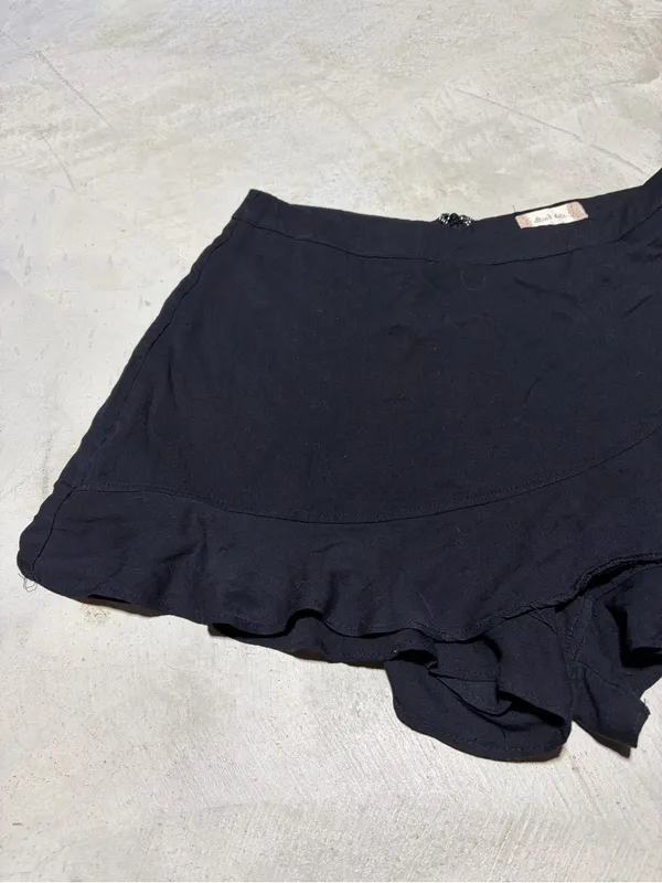 Altar’d state NWT Black Ruffled Skort large MSRP$60 - Image 2