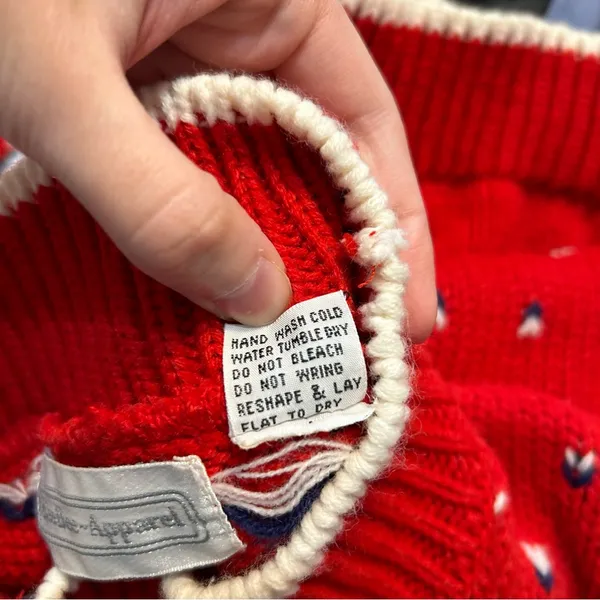 Vintage Red Knit Geometric Fair Isle Mock Neck Sweater Ski Nordic Winter - Image 5