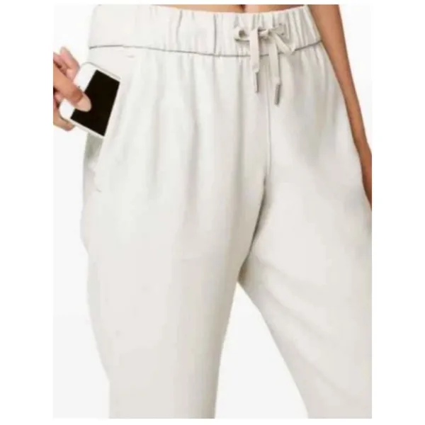 Lululemon On the Fly 7/8 Pant size 4 - Image 5
