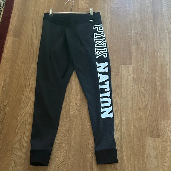 PINK Victoria's Secret Charcoal Leggings with Logo - Image 4