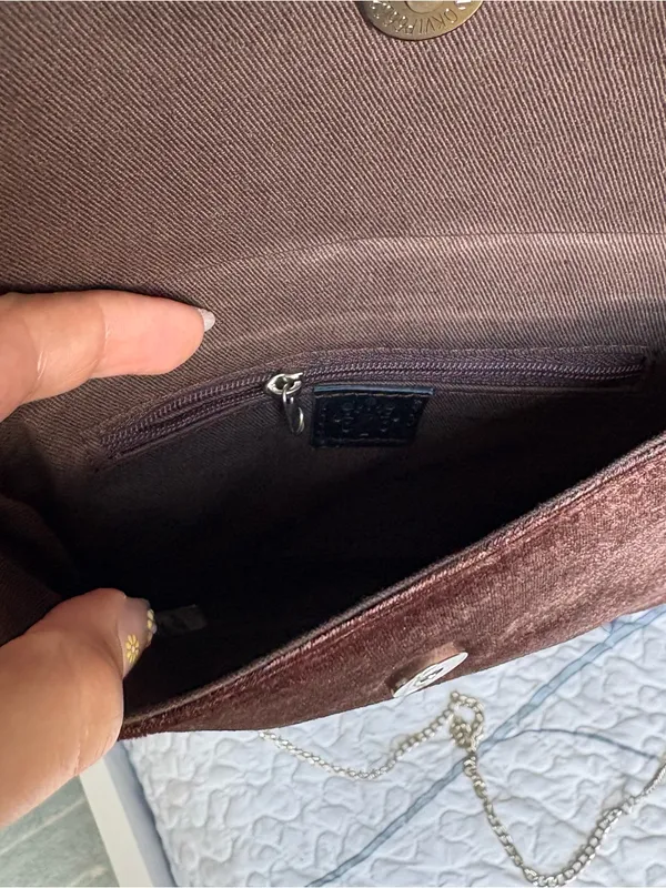 Brown y2k-inspired bejeweled purse - Image 4