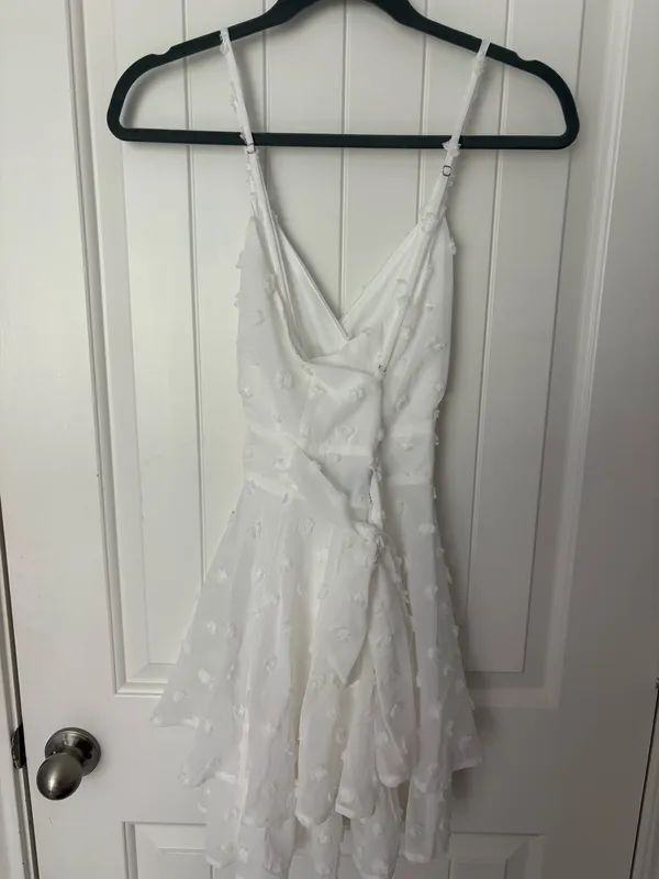 White Lulus Mini Dress - Image 3