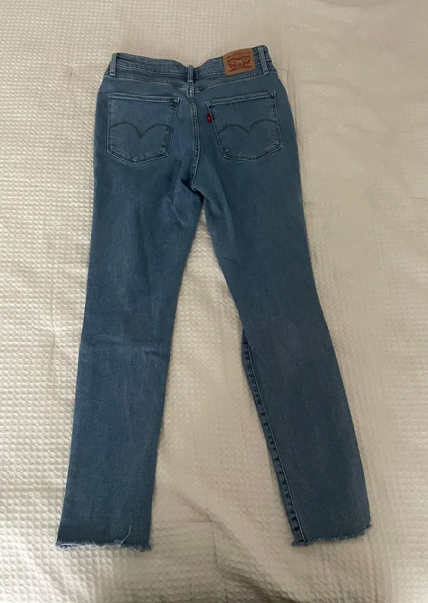 Levi's 721 High-Rise Skinny Jeans - Image 2