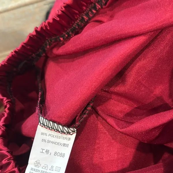 Non-Signe Two Piece Red Satin Lace Pajamas‎ - Image 6