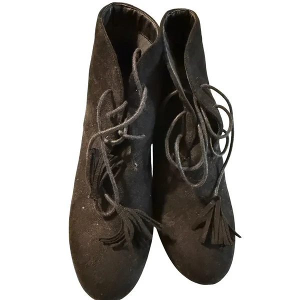 Report Black Suede‎ Wedge Booties Women's Size 9 Fringe Tassel Ties - Image 2