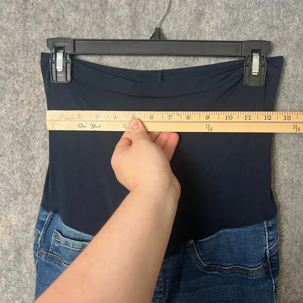9th & Main Women's Maternity‎ Medium Blue High-Waisted skinny Jeans - Image 4