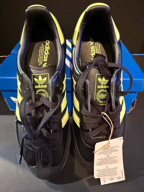 Adidas Women’s Samba OG size 6 - Image 3